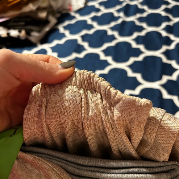 NWT YMI Two Piece Jogger Set Tan and Gray Large - Picture 3 of 5